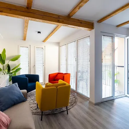Appartement New With Parking *