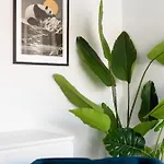 Apartment New With Parking *