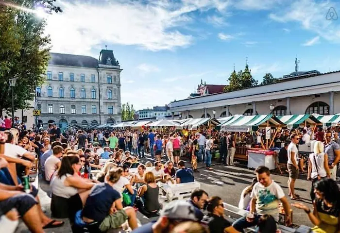 New With Parking Lägenhet Ljubljana