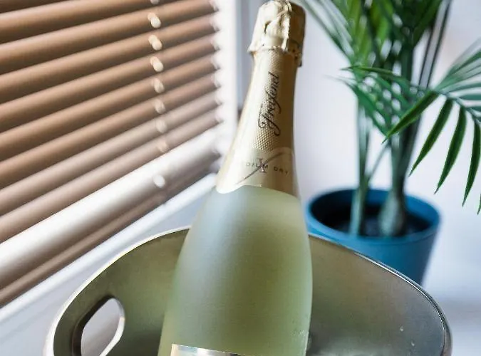 New With Parking דירה לובליאנה